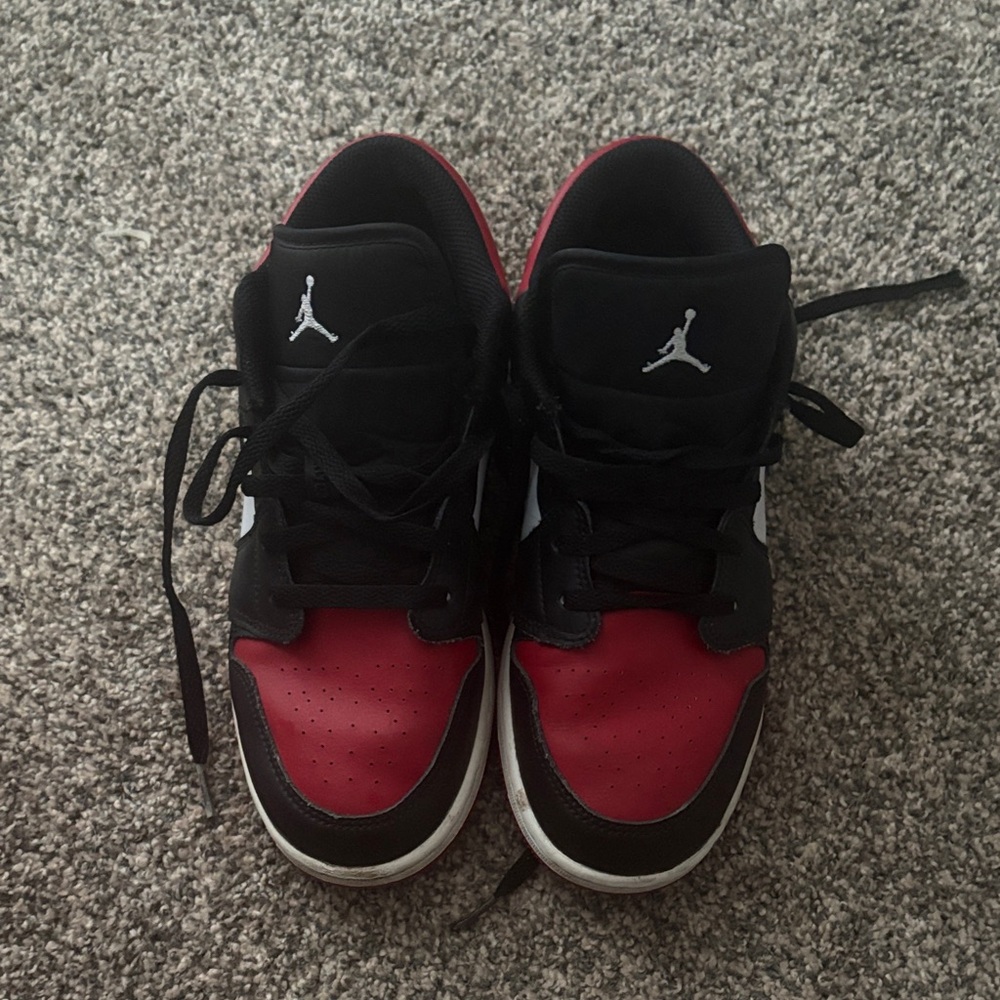 Nike Kids Sneakers - Black and Red
